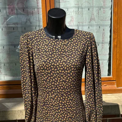 👗 Robe imprimée floral manches longues – Taille 36 Daisy Street